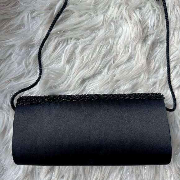 Elegant satin flap clutch/shoulder bag - Picture 2 of 5